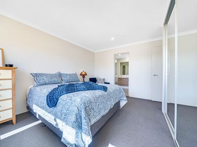 11 / 11 Bakana Loop, Landsdale