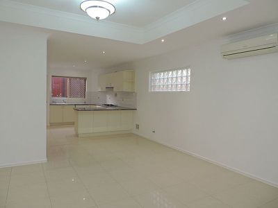 A / 7 Changton Way, Westminster