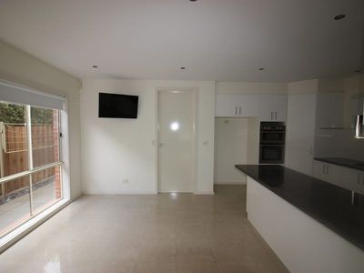 1 / 27 Roxby Street, Manifold Heights