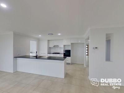 25 Montezuma Terrace, Dubbo