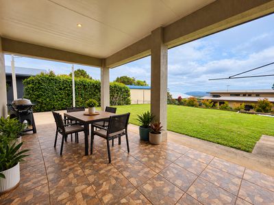54 Dalziel Avenue, Atherton