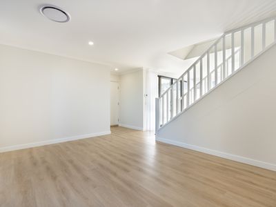 1 / 116 Gloucester Ave, Shoalwater