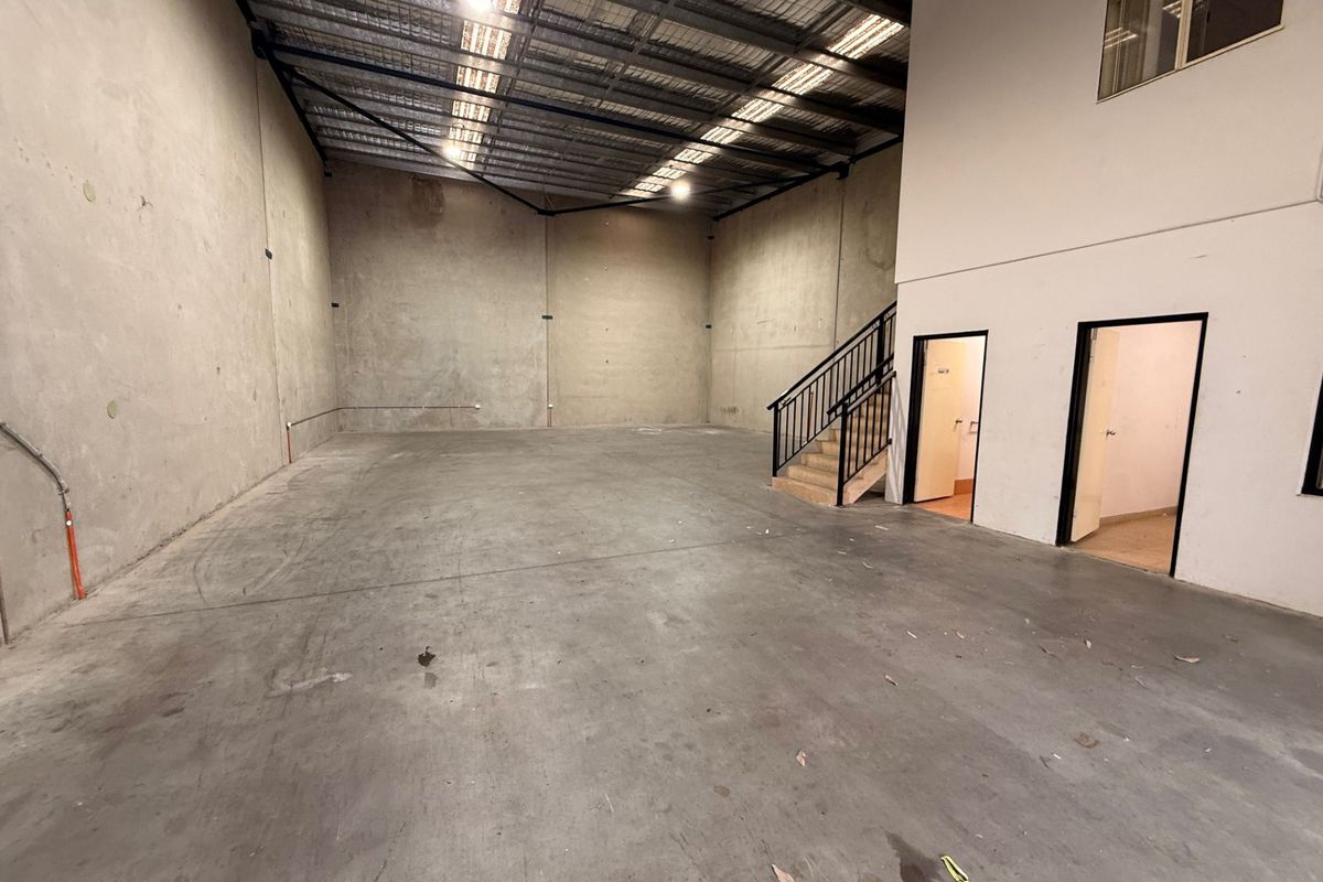 3 / 8 Samantha Place, Smeaton Grange