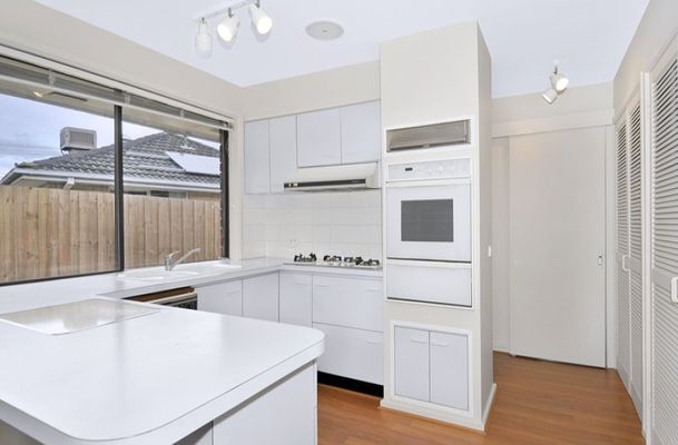 20 Woodstock Drive, Gladstone Park
