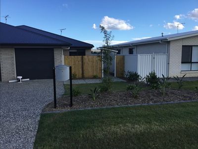 2 / 7 Jason Day Drive, Beaudesert