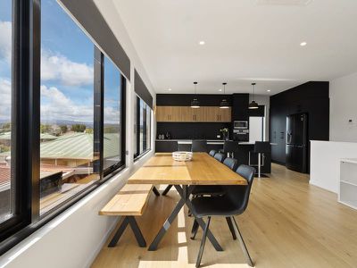 2 / 158 Poplar Parade, Youngtown