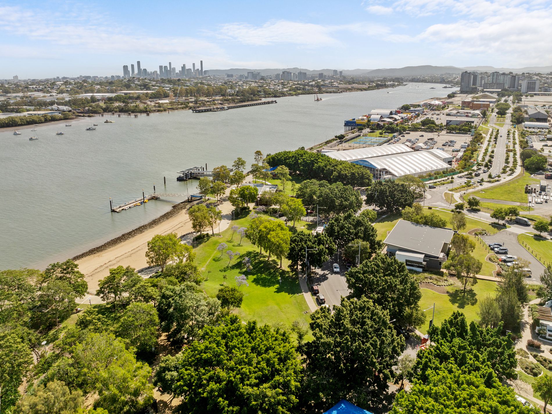 10414 / 320 MacArthur Avenue, Hamilton