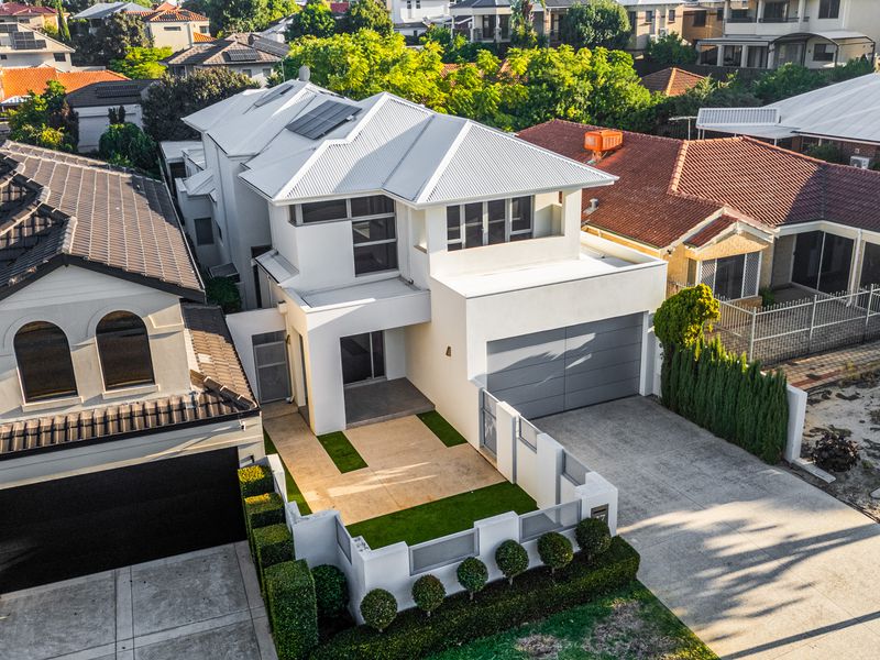 77 Hope Avenue, Salter Point