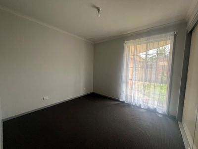 2 / 12 Deutgam Street, Werribee