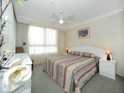 E / 969 Gold Coast Highway, Palm Beach