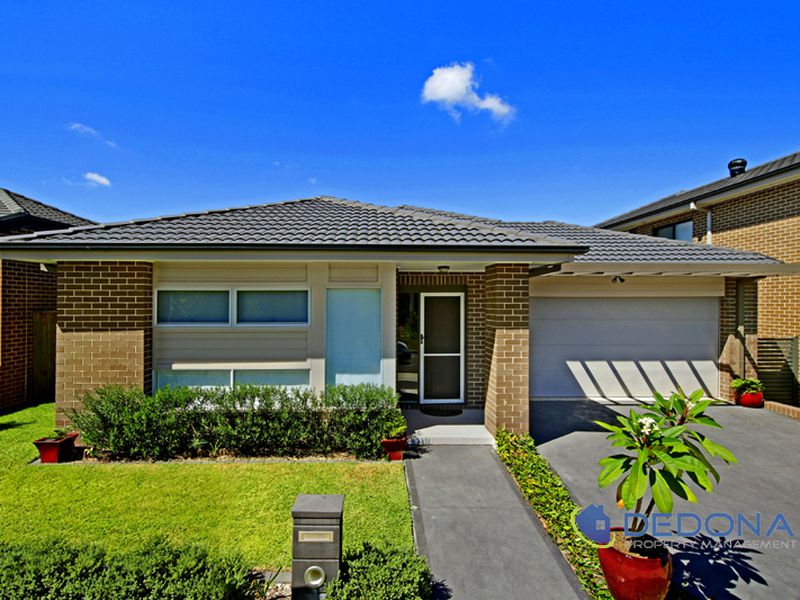 8 Lusitano Street, Beaumont Hills