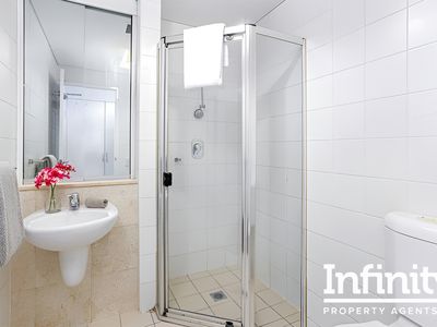 506E / 138 Carillon Avenue, Newtown