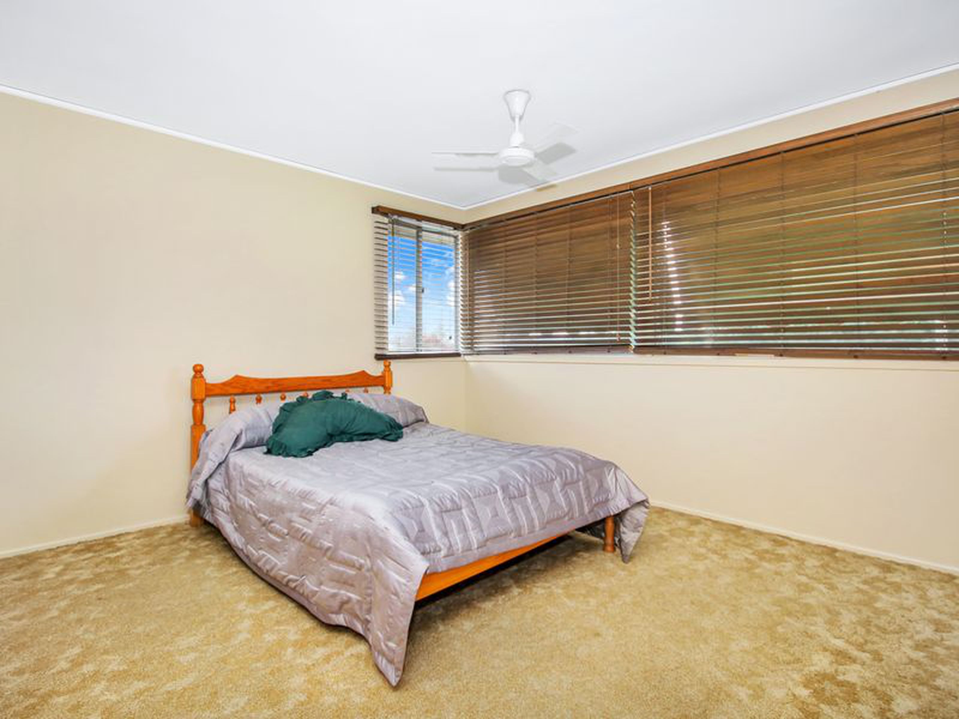 10 Greenhills Avenue, SOUTH PENRITH