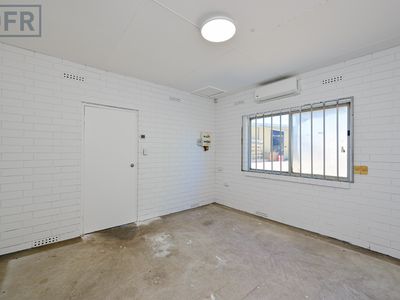 3 / 1 Crompton Road, Rockingham
