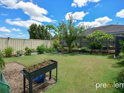 2 / 18 Devalera Street, Collingwood Park