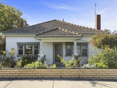 17 The Avenue, Seymour