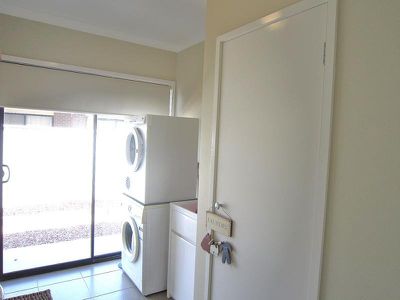 7 Crossley Avenue, Epsom