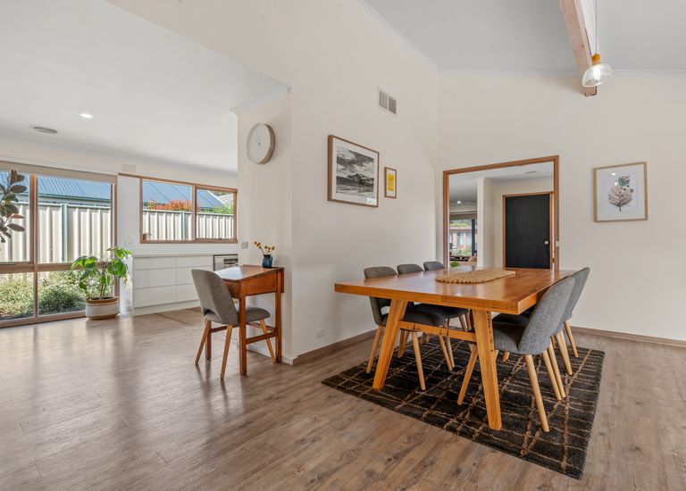 16 Webb Court, Portland