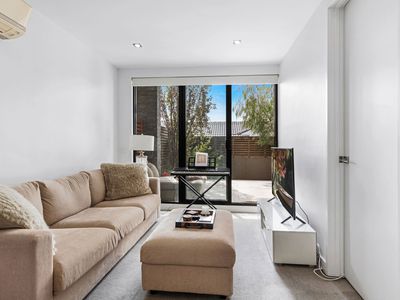 2 / 1295 Toorak Road, Camberwell