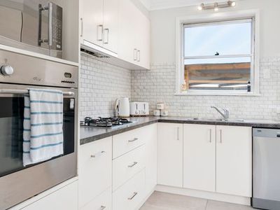 1A WARSAW CRESCENT, Wodonga
