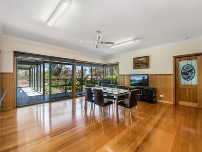 111 Doolan Crescent, Heathcote