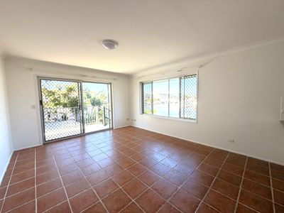 4 / 81 Bayview Street, Runaway Bay