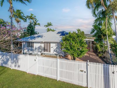 6 Falcon Street, Rowes Bay