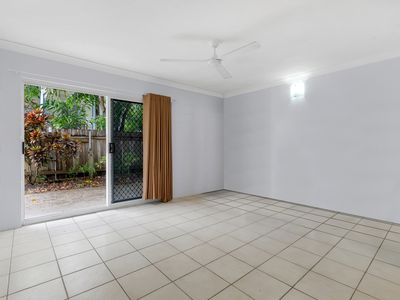 1 / 282 Lake Street, Cairns North