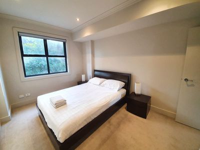 3 / 2 Bay Drive, Meadowbank