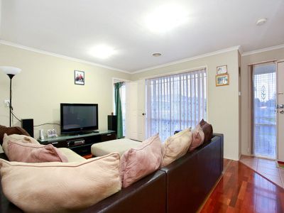 9 England Walk, Narre Warren South