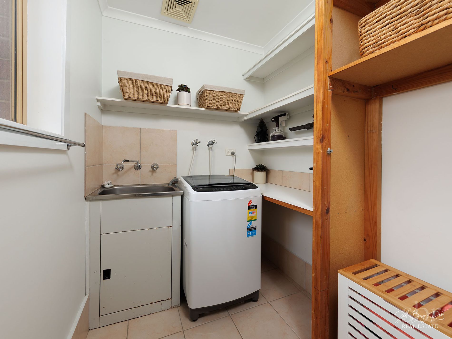 8 / 218-220 BEECHWORTH ROAD, Wodonga