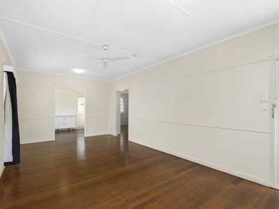 58 Gladstone Street, Indooroopilly