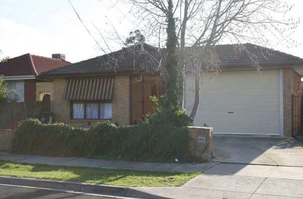 35 Vaucluse Avenue, Gladstone Park
