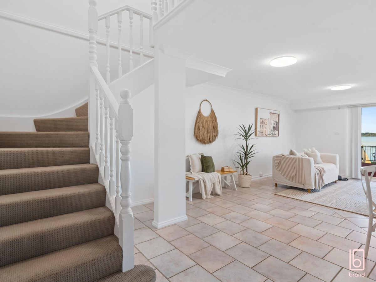 1 / 113 Main Road, Toukley