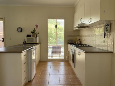 60 Conquest Drive, Werribee
