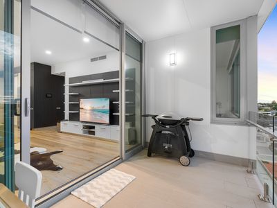 803 / 19 Ogilvie Road, Mount Pleasant