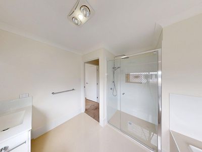 16 Jimna Circuit, White Rock