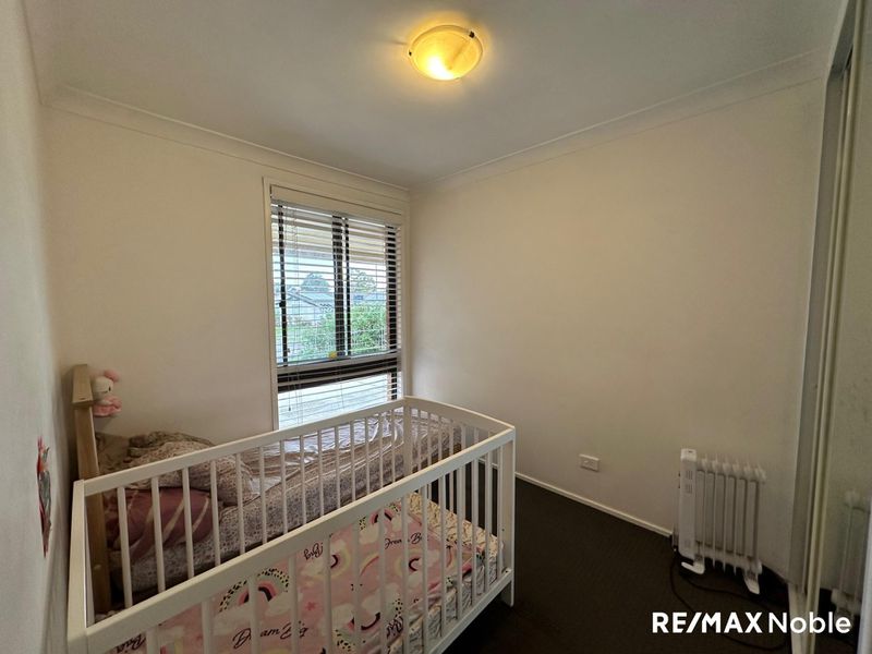 15 Aminta Crescent, Hassall Grove