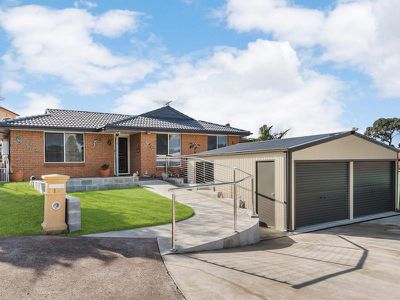 16 Brownlow Place, Ambarvale