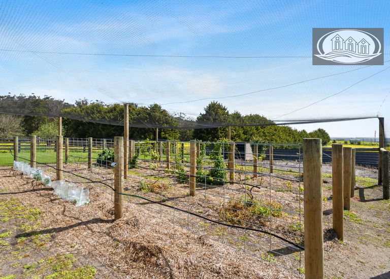 231 Golf Course Road, Heywood