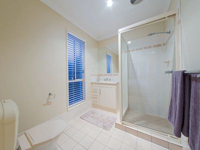 10 Jasmine Street, Wakerley