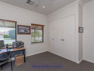 2 James Spiers Drive, Wanneroo