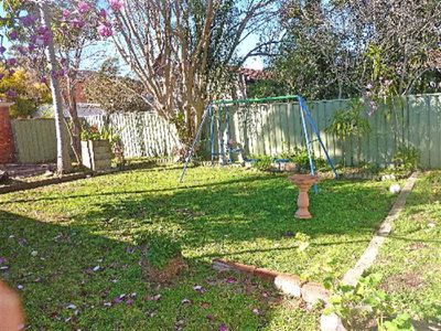 18 Parry Ave, Narwee