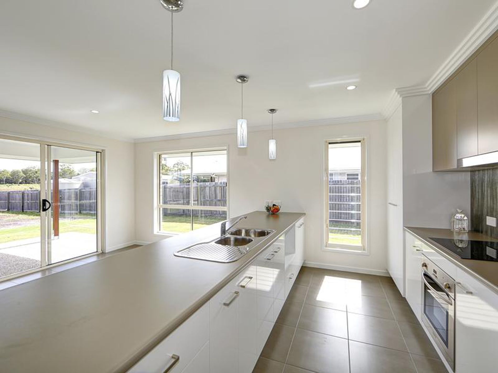 5 Oriole Court, Woodgate