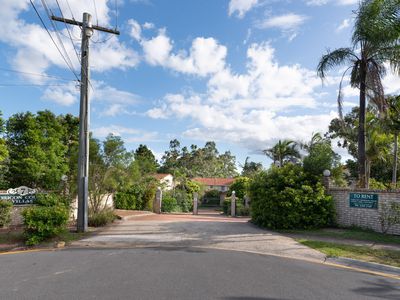 3 / 7 Oricon Court, Springwood