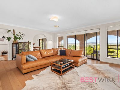 11 Dunrossil Crescent, West Bathurst