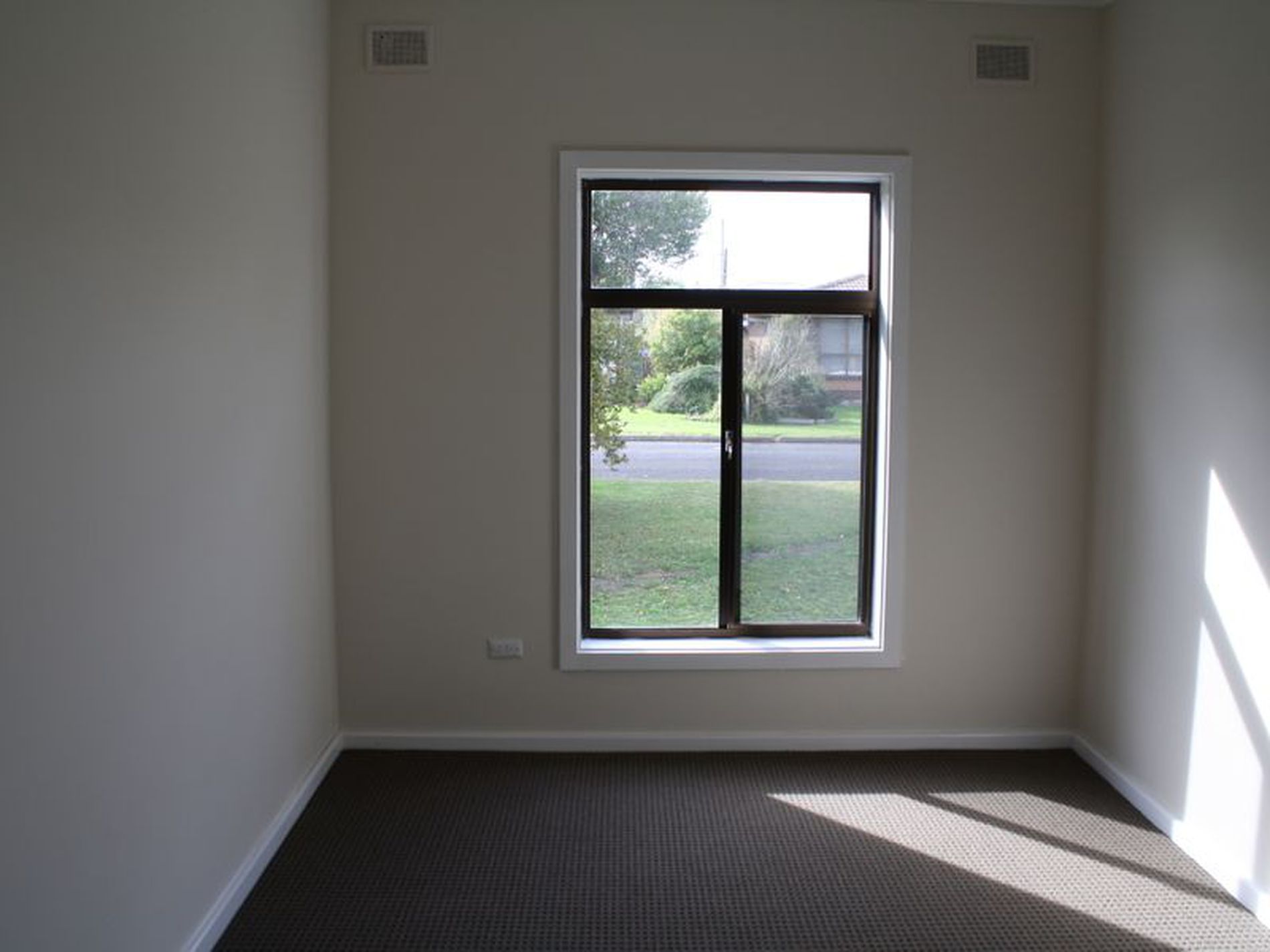 2 Millhouse street, Millicent