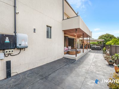 40 Oxford Street, Smithfield