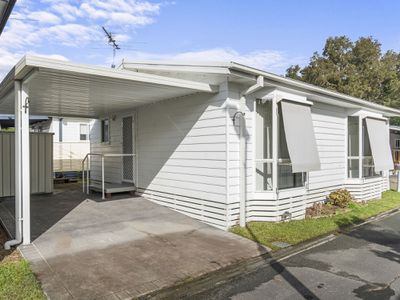 81 / 2 MacLeay Drive, Halekulani