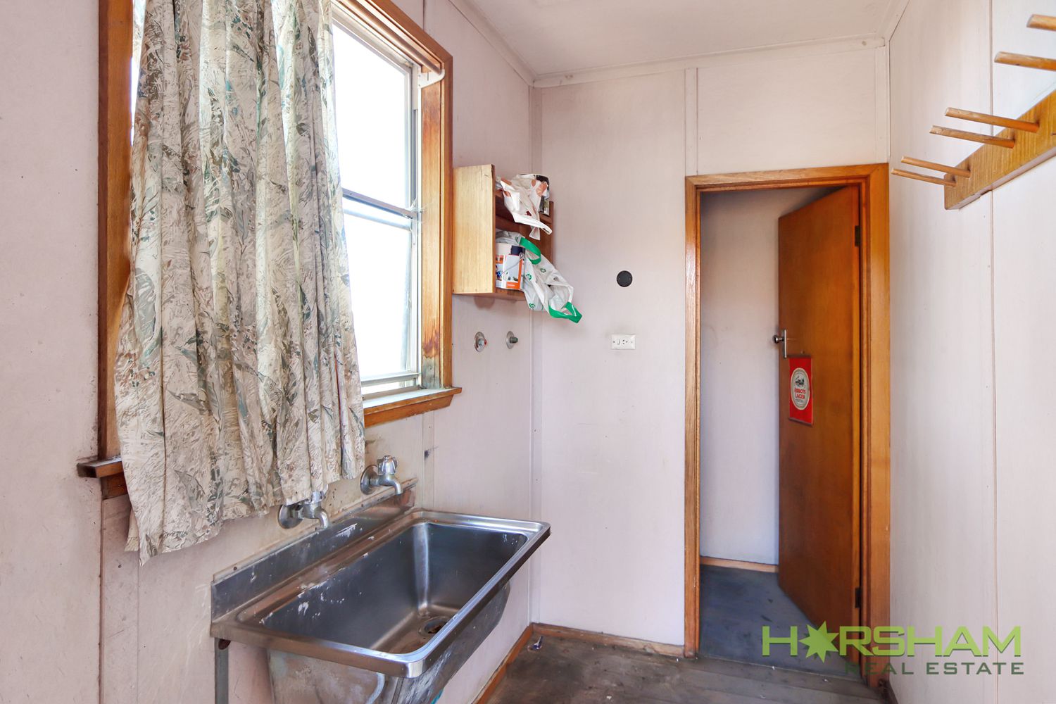 2 Bleakley Street, Horsham